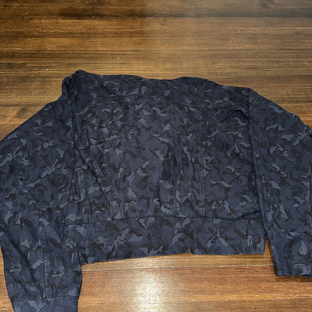 Athleta Cropped camouflage hoodie (s) - Picture 5 of 5